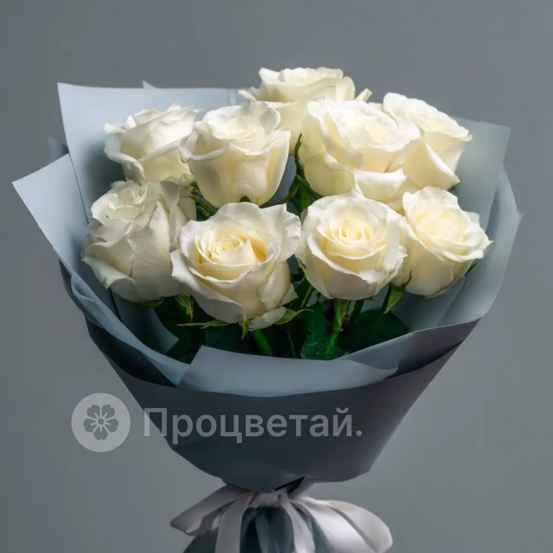 Белые розы &laquo;Белый лён&raquo;