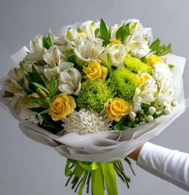 Букет с альстромериями «Мелодия лета»