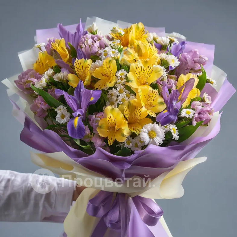 Букет с альстромериями &laquo;Солнечная вспышка&raquo;