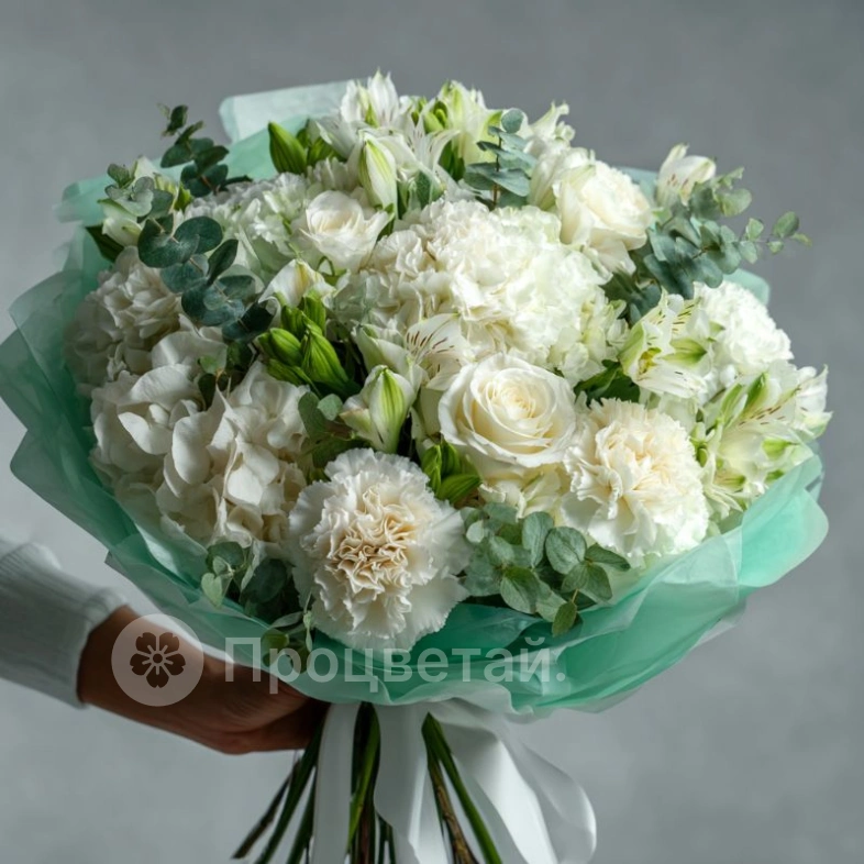 Букет с гвоздиками &laquo;Мятная прохлада&raquo;