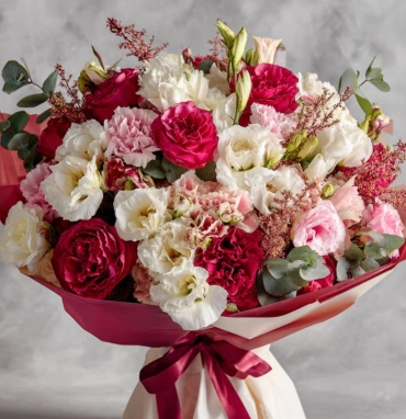 Букет с эустомами «Ароматный штрих»