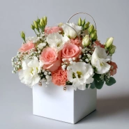 Композиция в сумочке &laquo;Цветочный комплимент&raquo; 0