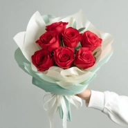 Красные розы &laquo;Летящий огонь&raquo; 1